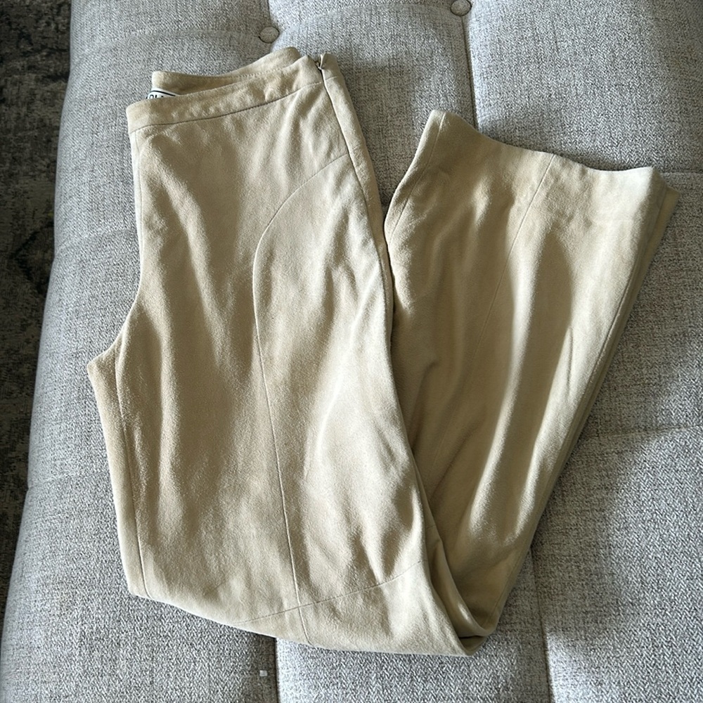CARLISLE SUEDE ,CREAM, SOFT, FULLY LINED PANTS, SIZE 4